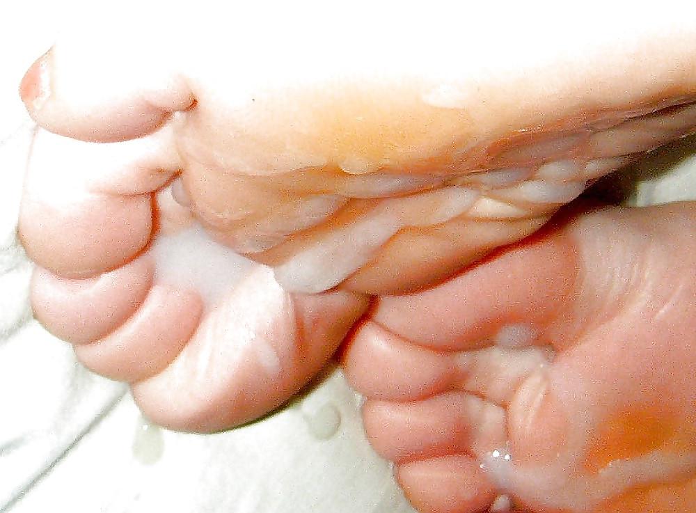 25P Foot fetish gallery 7