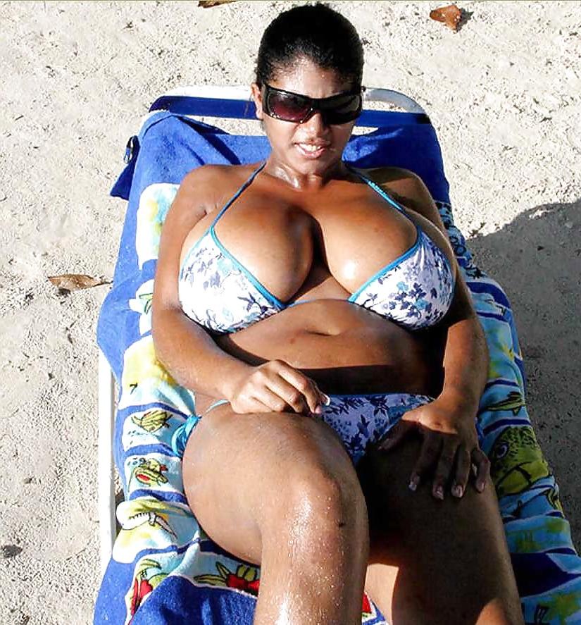 25P More BBW babes bursting out of bikinis