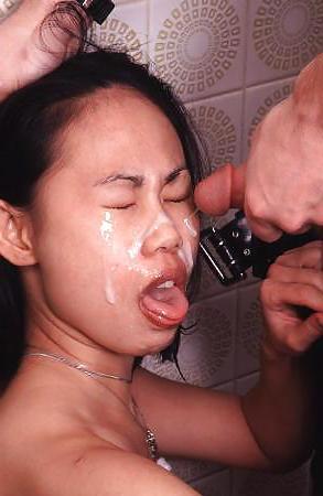 12P Asian girl Sandra getting a cumshot in her face