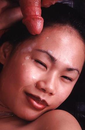 12P Asian girl Sandra getting a cumshot in her face