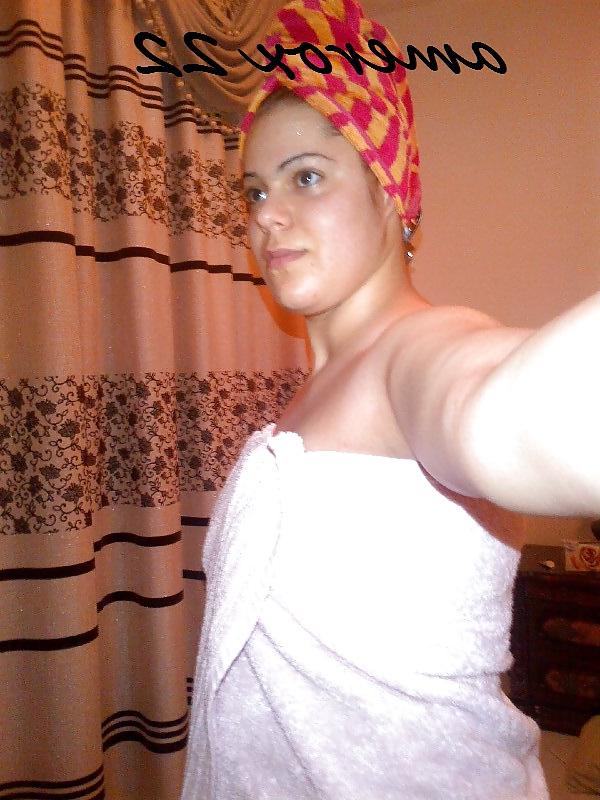 8P Arab hijab take a shower