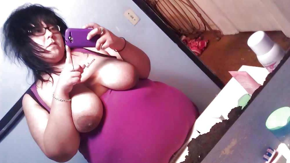 13P FAT ASIAN WHORE WITH BIG HANGERS