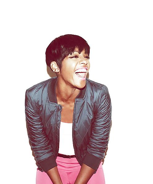 25P More celebs with short hair