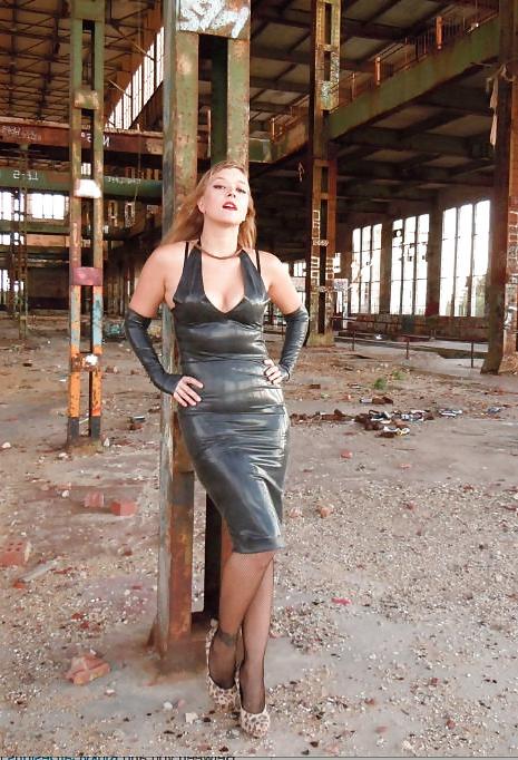 25P Gorgeous Latex Dollies 3