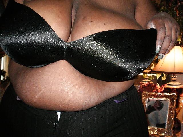 25P Big black bitch