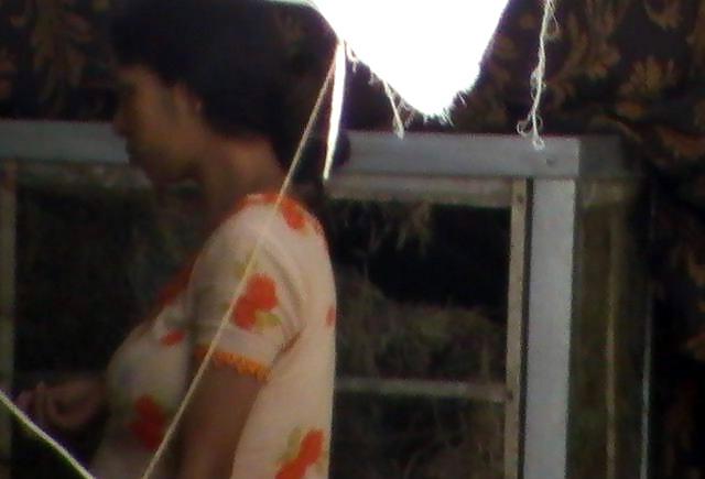 6P My Braless Neighbor