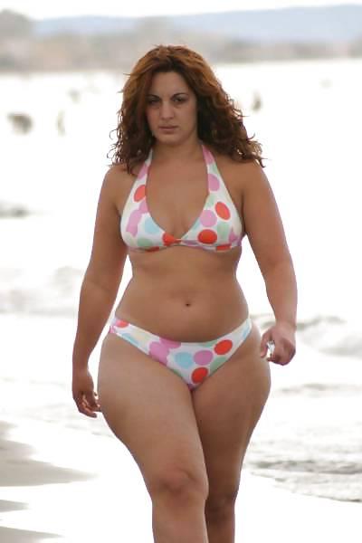 25P BBW Bikini Pics