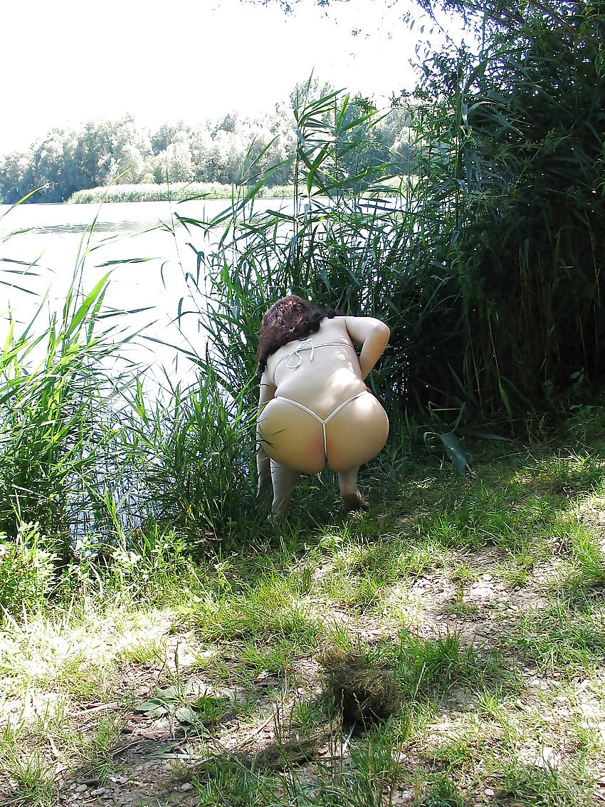25P Gorgeous ass curves - 1