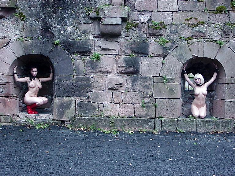 25P Gothic Girls 