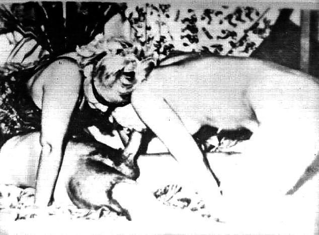 16P Retro Blowjob