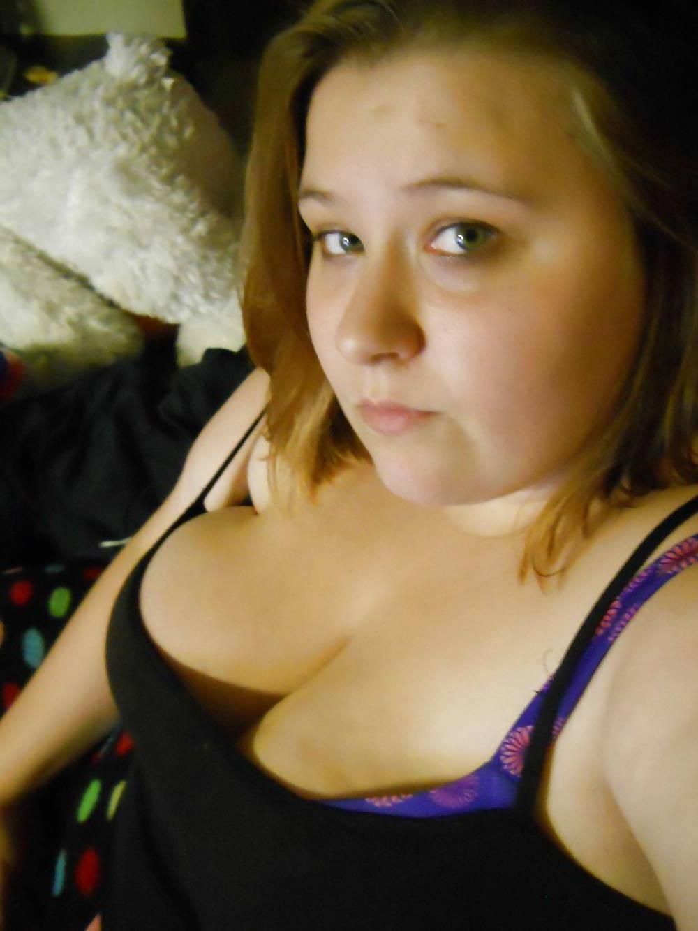 25P BBW Teen - Shower Time!