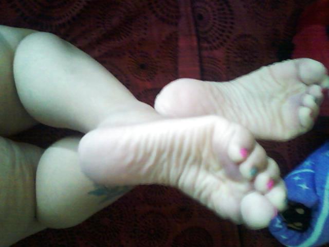 25P Face Book Feet # 2 Black and white
