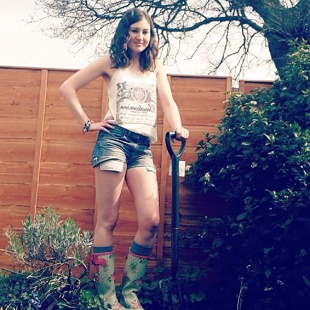 25P Gorgeous Friends (Please Comment)