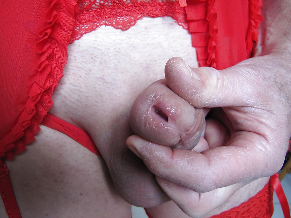 25P Me in red stocking, nuisette , string and cum