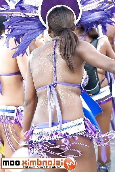 25P Black Carnival Ass