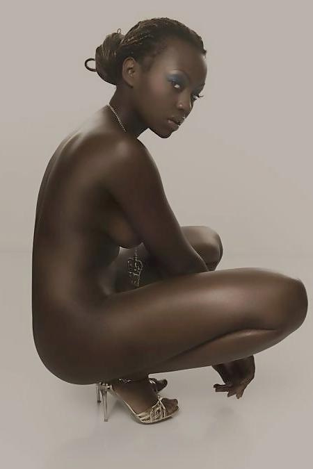 12P Black and Ebony