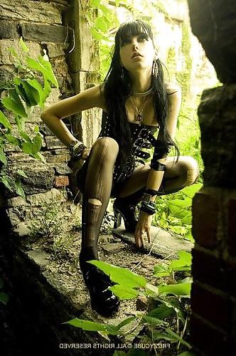 14P Teens in Gothic