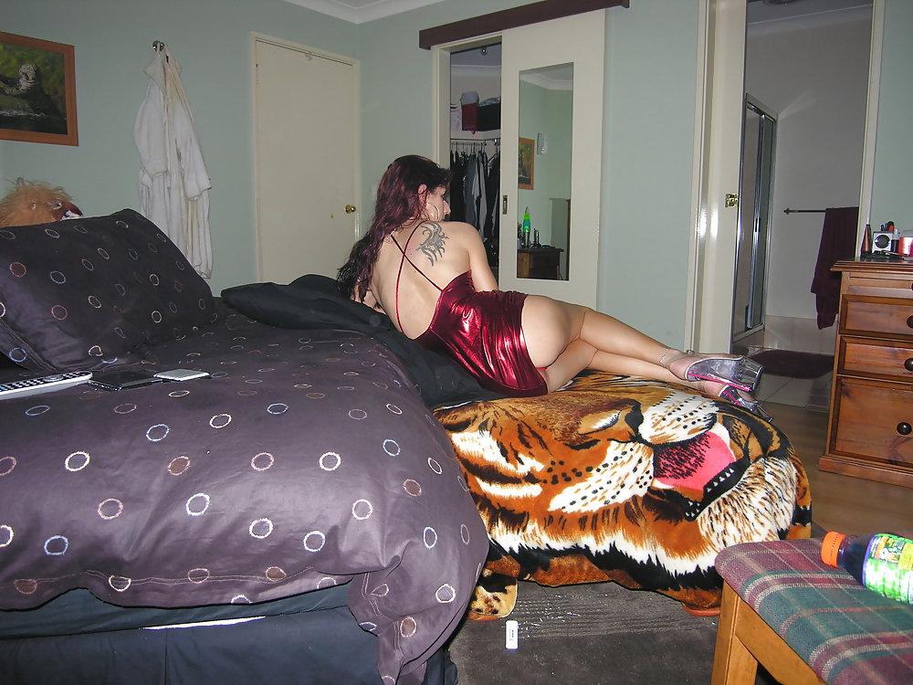 16P Alexis Sluts it UP in the Red Cocktail Number x0x