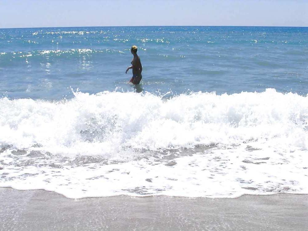 11P TURKISH BEAUTY  IN BEACH
