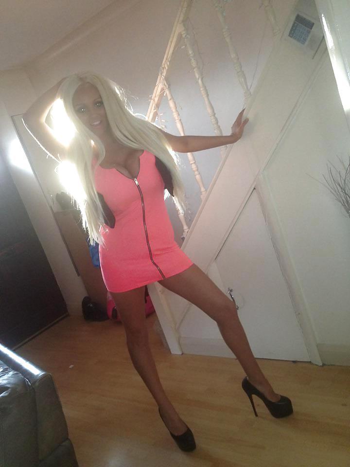 25P NEW BRITISH GIRLS