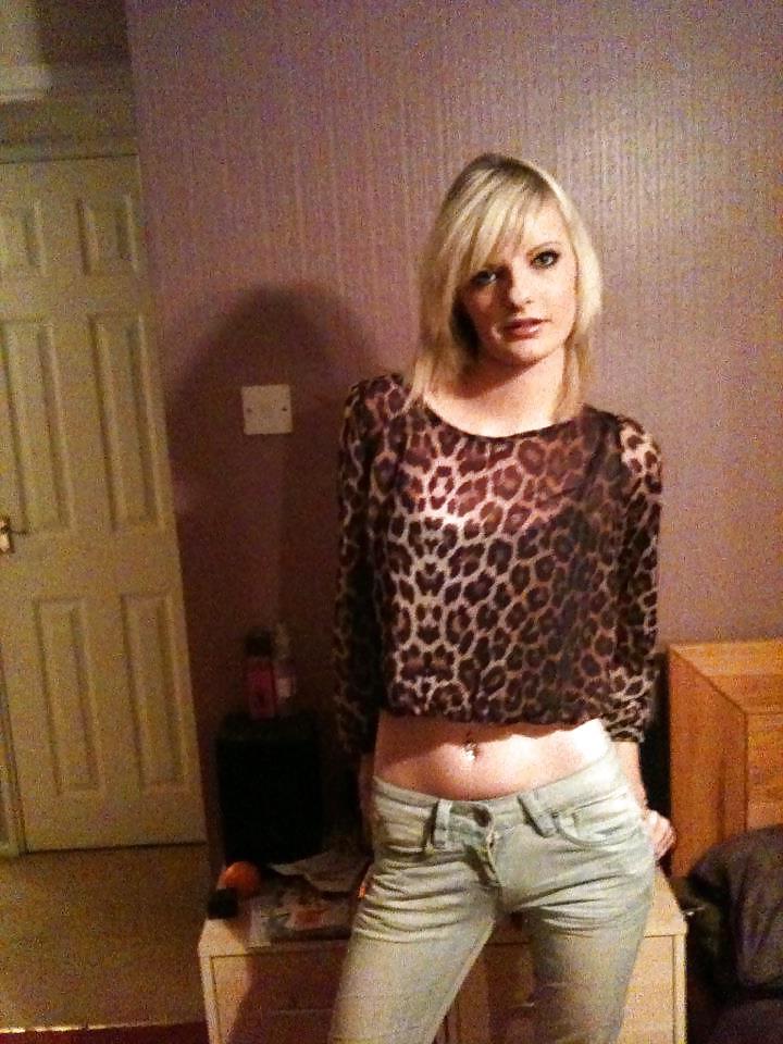 25P NEW BRITISH GIRLS