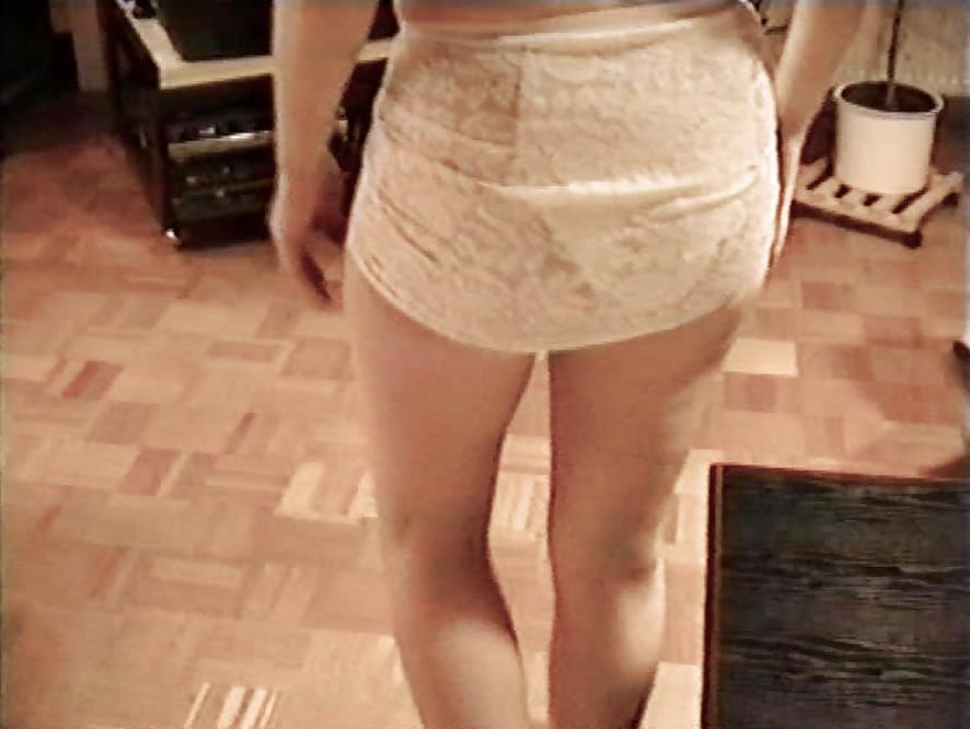 12P SAG - White Zip Bustier & Short Lace Skirt Long Legs 19