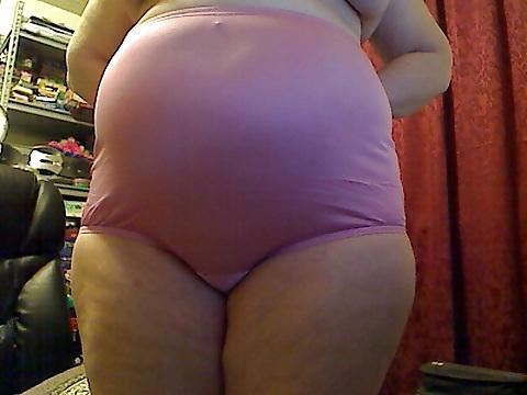 25P Candy Sue 210 lb 61 year old BBW oma granny pantys
