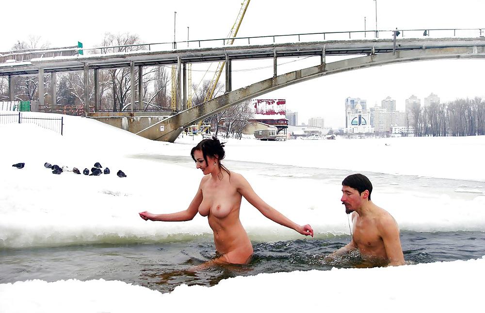 11P Ukrainian nudists