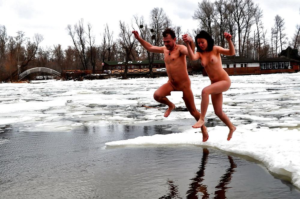 11P Ukrainian nudists