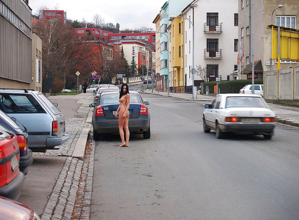 25P Public nudity girls #9