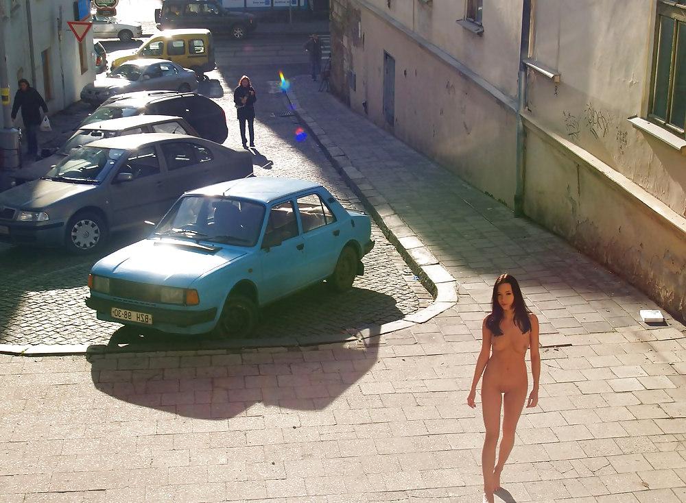 25P Public nudity girls #9