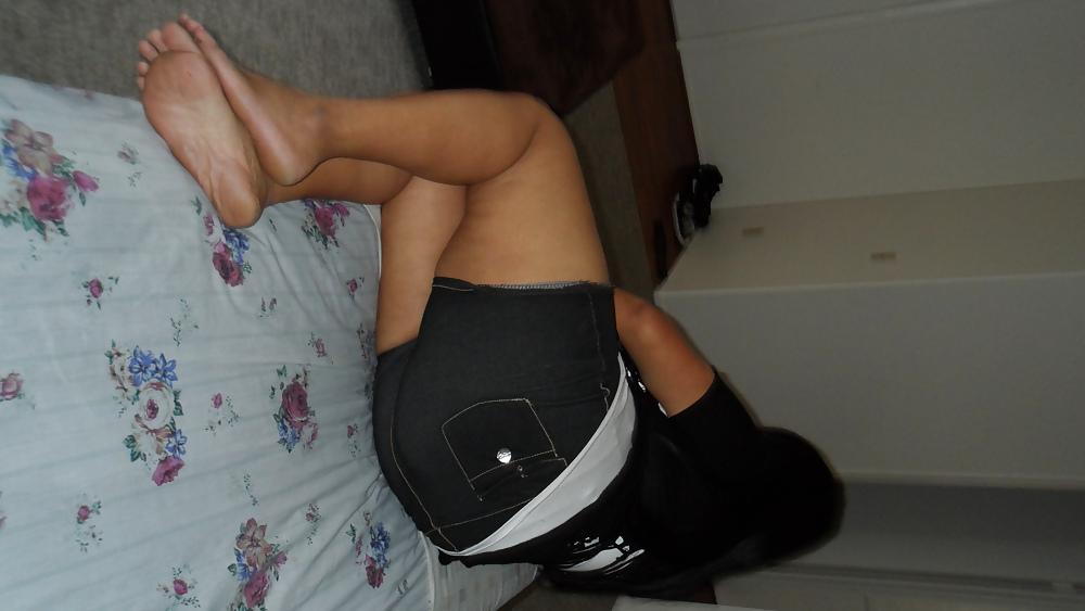 25P BBW Latina feet