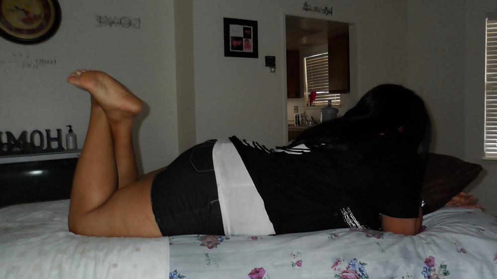 25P BBW Latina feet