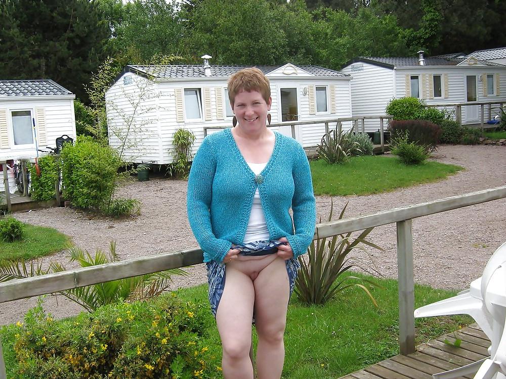 24P Is she forgot her slip 17?