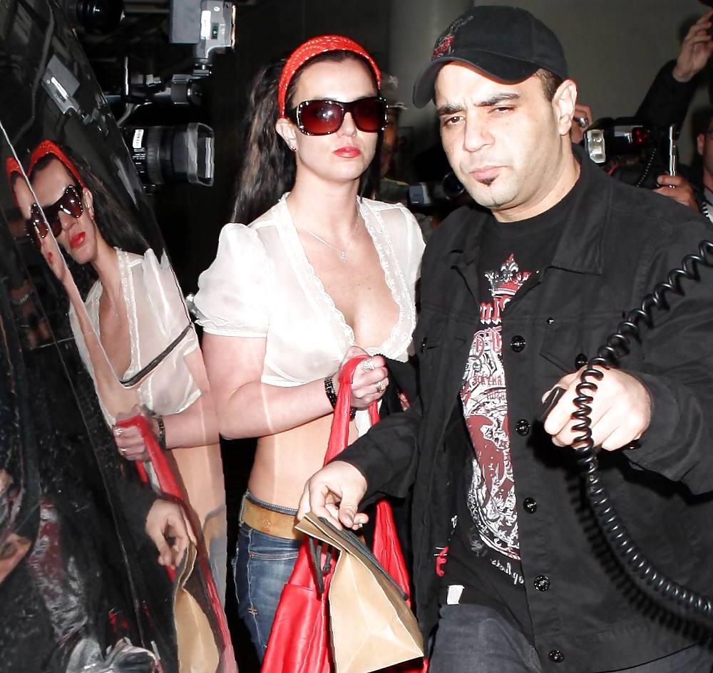 14P Celeb nipple and see thru 