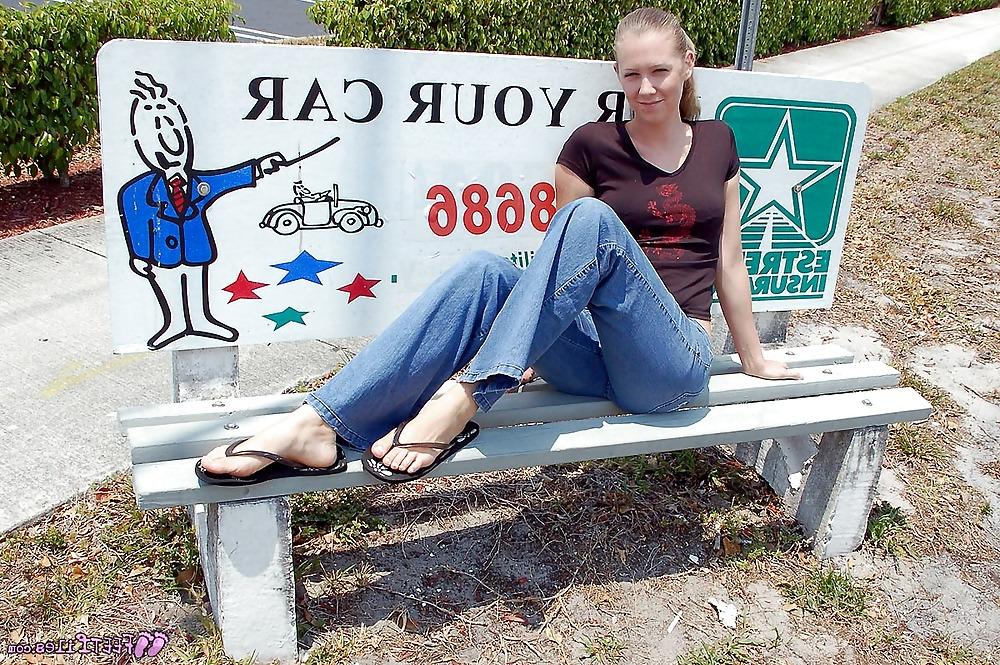 25P Foot fetish dream