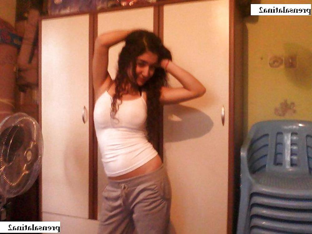 11P Turkish girl: Emine