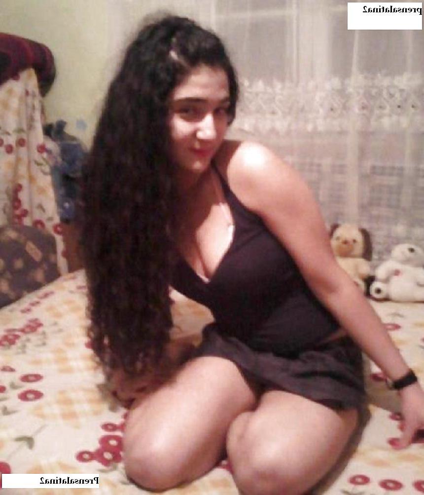 11P Turkish girl: Emine