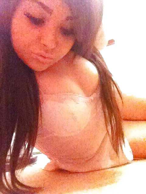 19P Hot British Girls 1