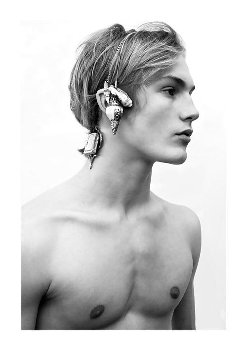 23P Harry....Gorgeous Model