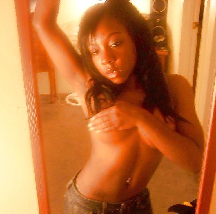 25P Amateur Black Girls 17