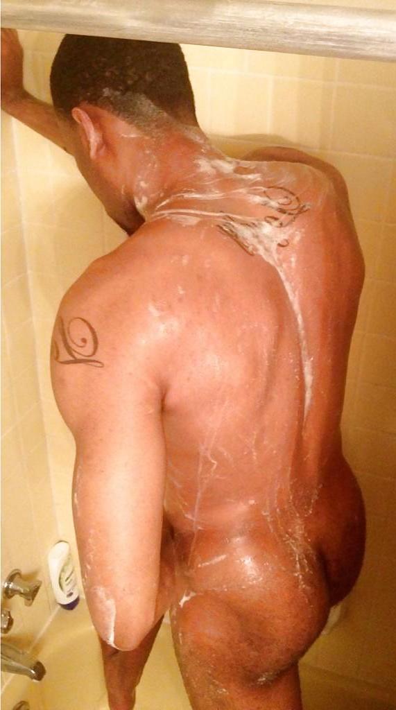 7P Jovan In The Shower