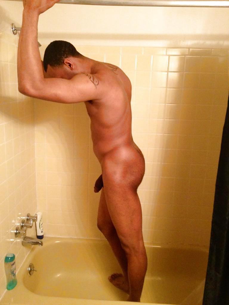 7P Jovan In The Shower
