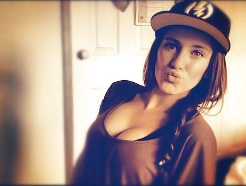 25P Cleavage Is Awesome