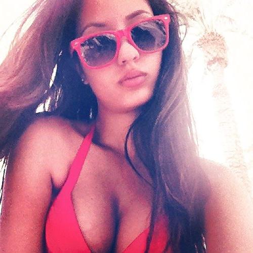 25P Cleavage Is Awesome