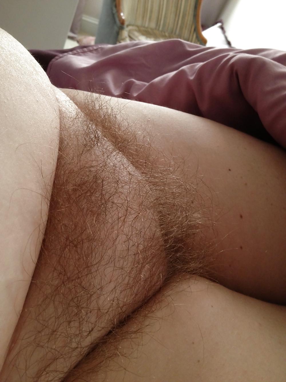25P My bbw with hairy pussy and big titts.