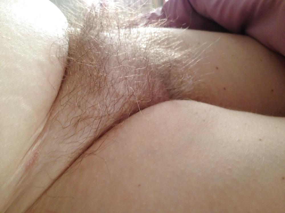 25P My bbw with hairy pussy and big titts.