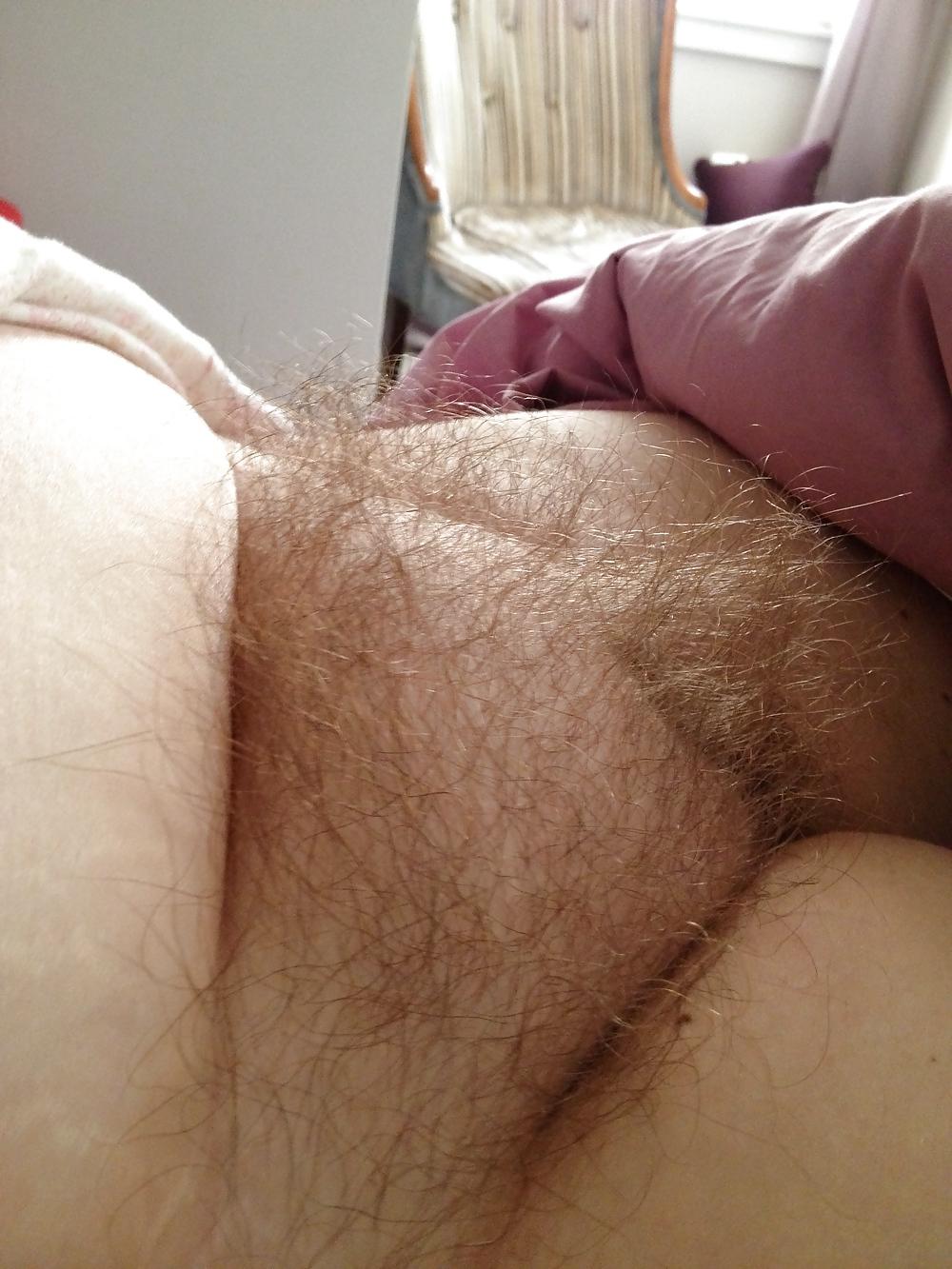 25P My bbw with hairy pussy and big titts.