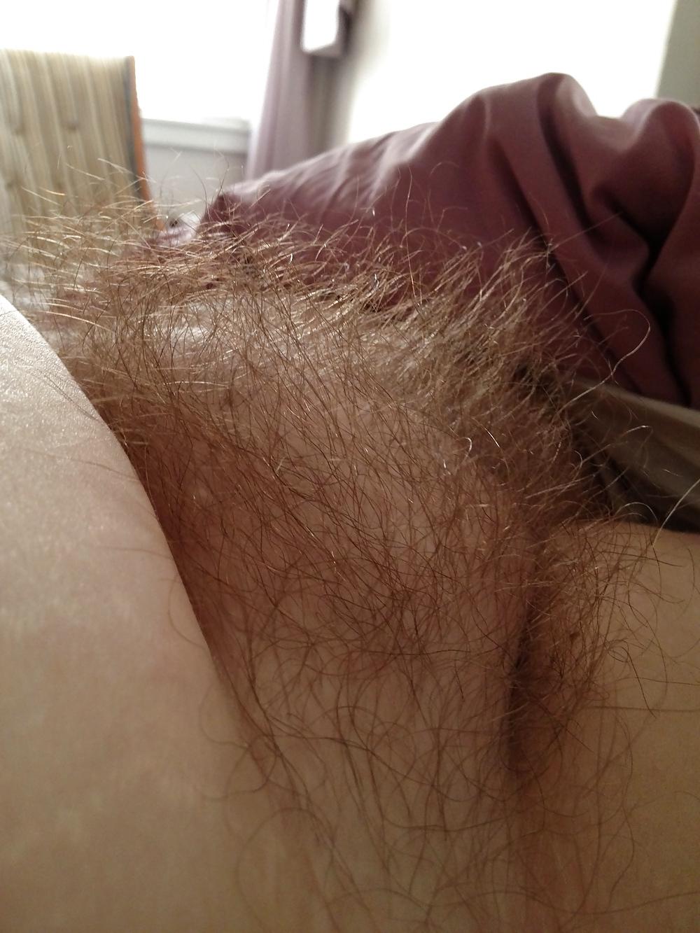25P My bbw with hairy pussy and big titts.