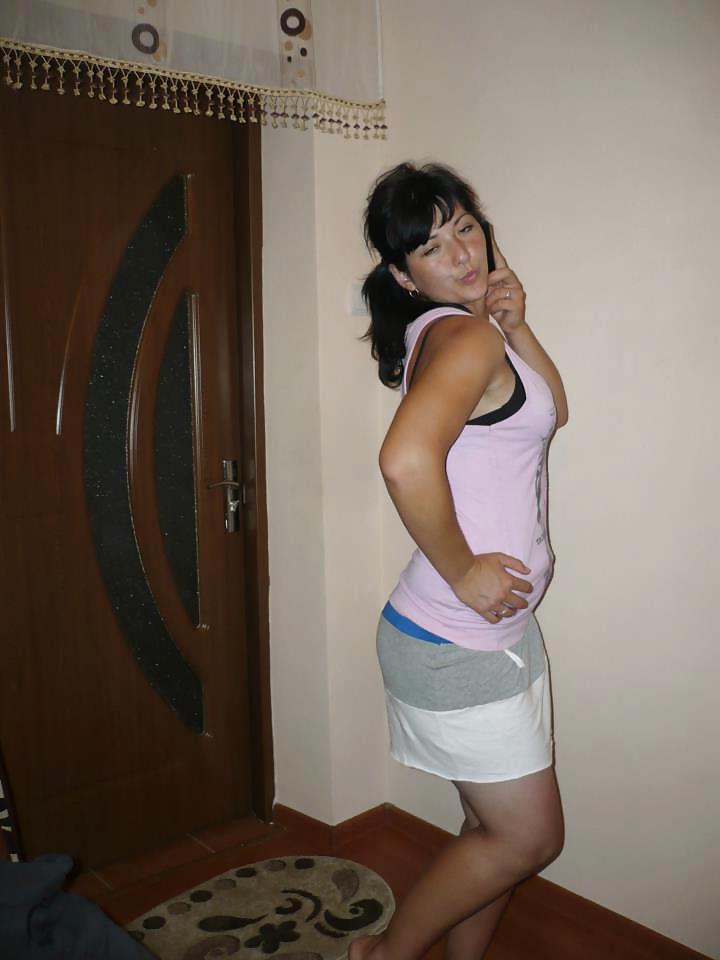 4P Turkish: Ayse